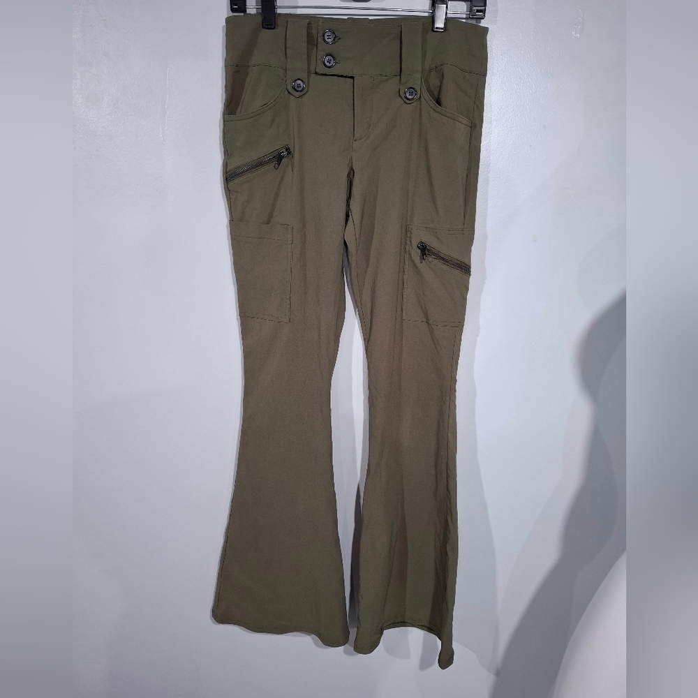Urban Outfitters Bengaline Low-Rise Cargo Flare Pants Brown Retro Green M Y2K - Picture 2 of 11